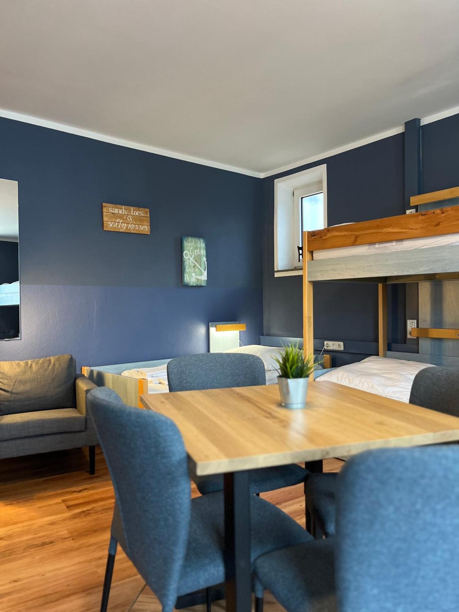 Blue Doors Hostel Ktv Rostock Bagian luar foto