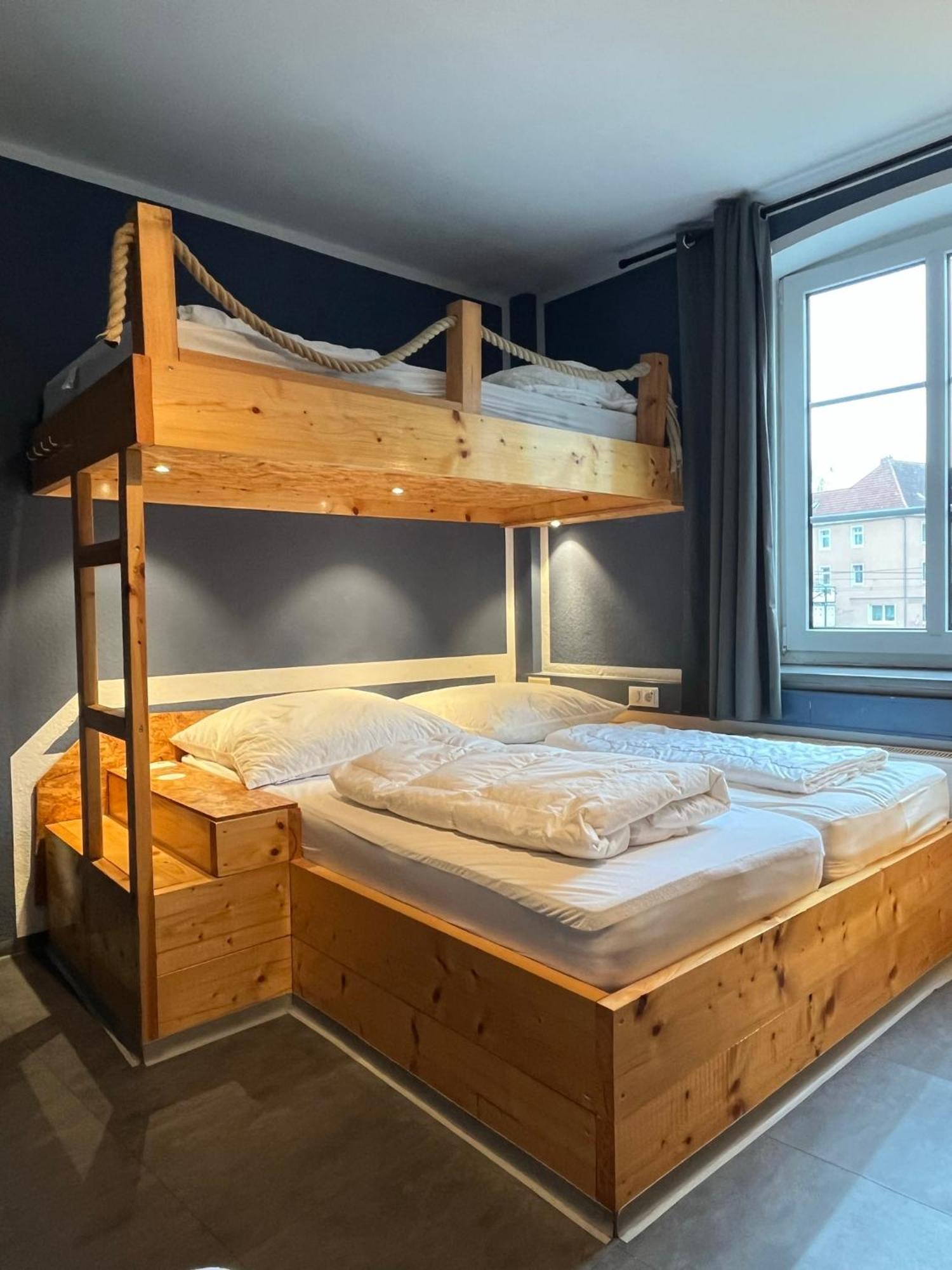 Blue Doors Hostel Ktv Rostock Bagian luar foto